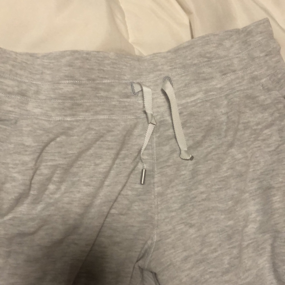 Lululemon Ready to Rulu High-Rise Jogger in Heather Grey - Picture 8 of 8
